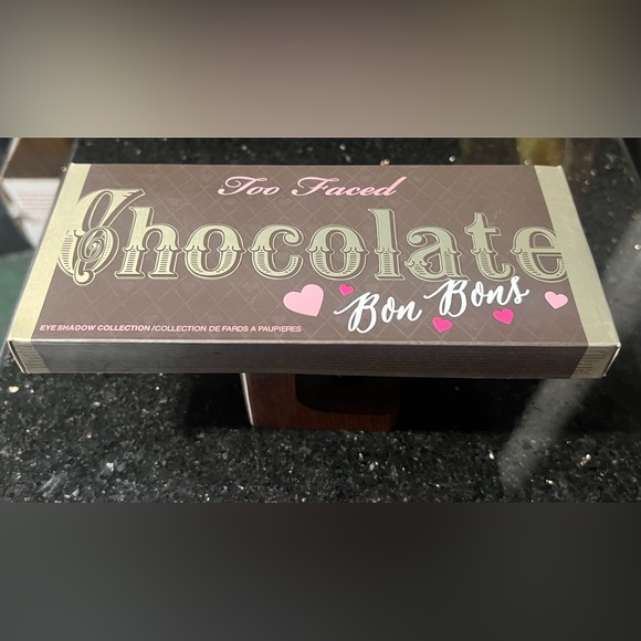 Too Faced Chocolate Bon Bons Eye Shadow Collection New - Picture 2 of 2